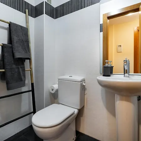 Apartamento Cris Ii,emir 1-piscina Gym & Parking, Parque De Las Ciencias