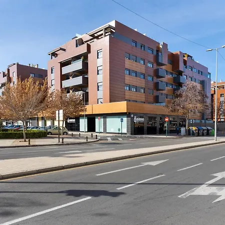 Apartment Apartamento Cris Ii,emir 1-piscina Gym & Parking, Parque De Las Ciencias *