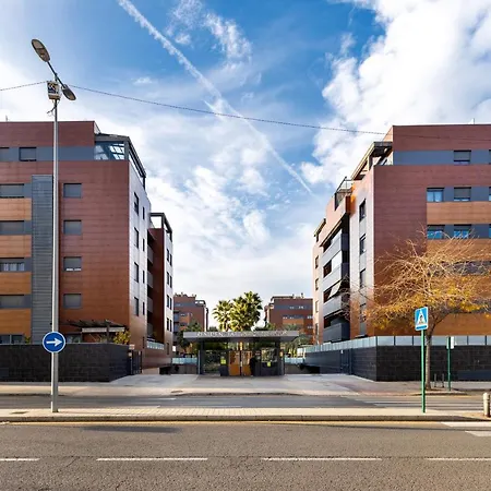 Apartamento Apartamento Cris Ii,emir 1-piscina Gym&parking, Parque De Las Ciencias *